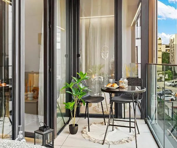 Win Herastrau Forest ブカレスト