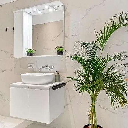 Win Herastrau Forest Апартаменты *