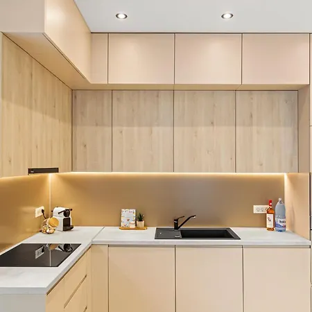 Apartment Win Herastrau Forest