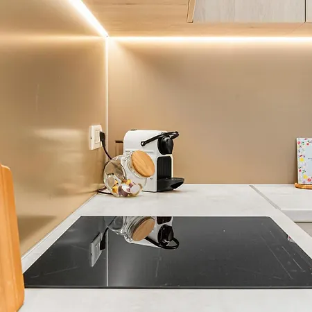 Win Herastrau Forest Бухарест